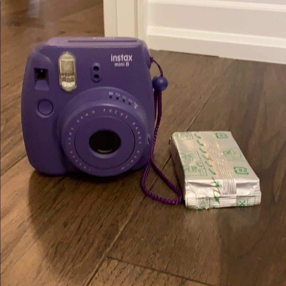 Instax mini 8 polaroid camera